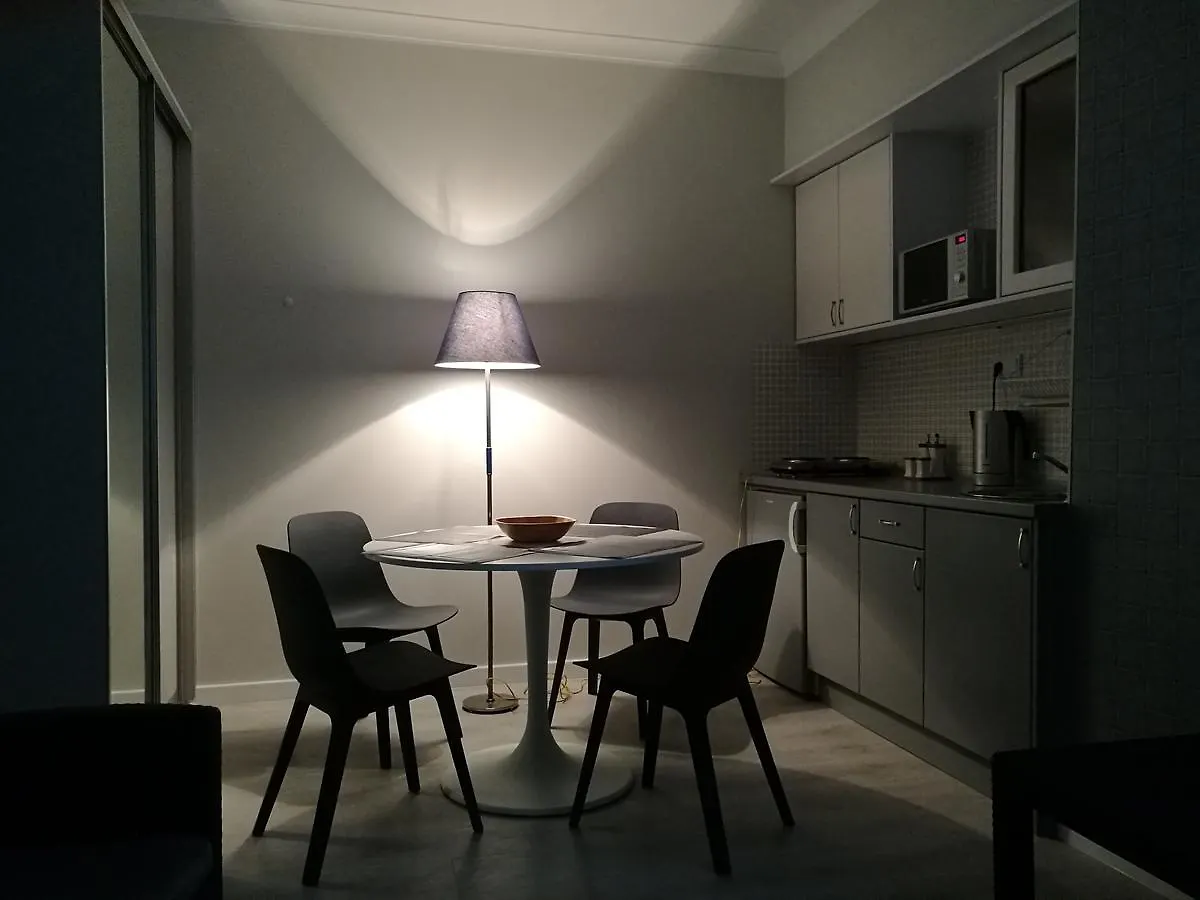 Grand-Tourist Center Point Apartments 그단스크