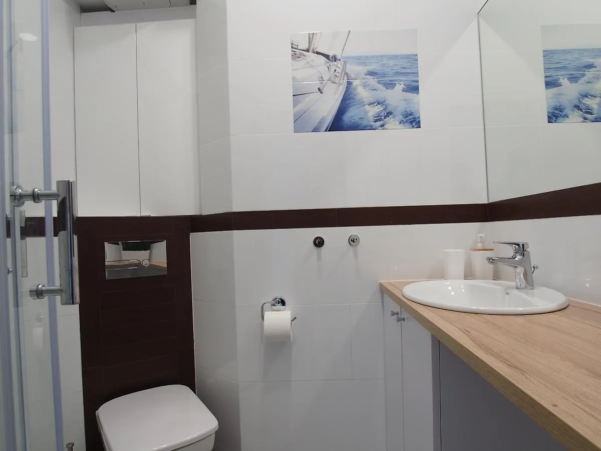 Grand-Tourist Center Point Apartments 그단스크 폴란드