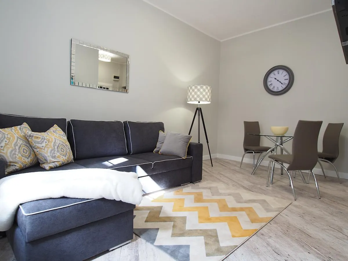 Grand-Tourist Center Point Apartments Danzica
